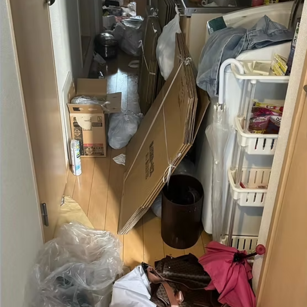 オフィスの産業廃棄物回収 Before